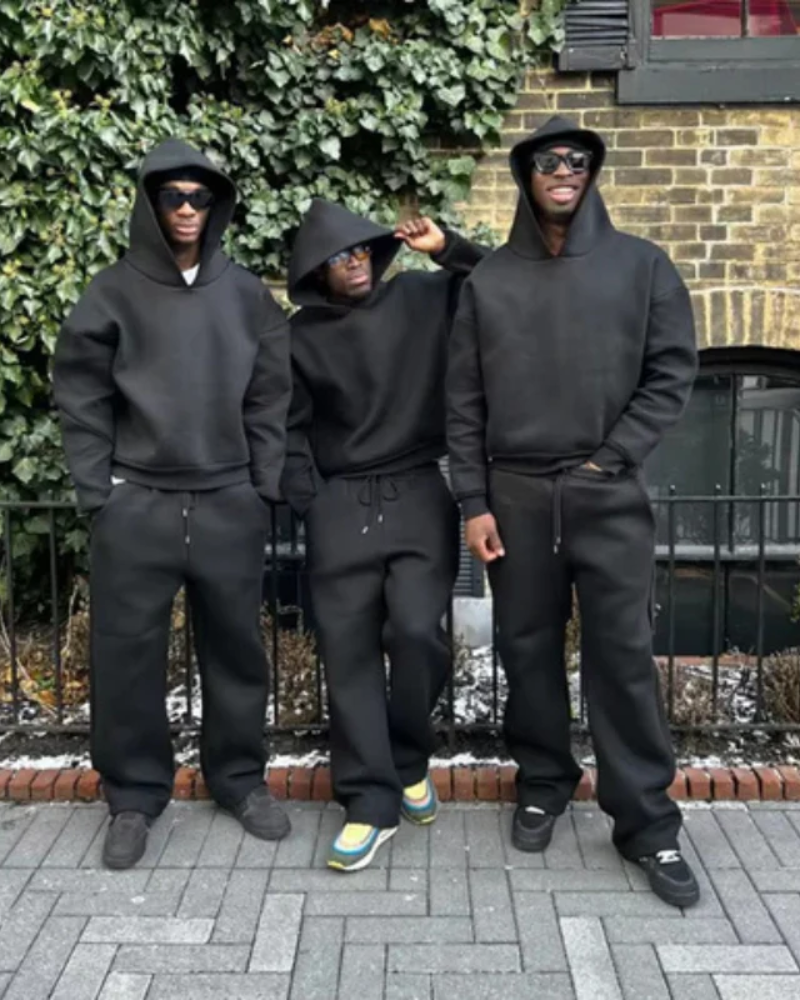 Bequemes Hoodie- und Hosen-Set für Herren in modernem Design