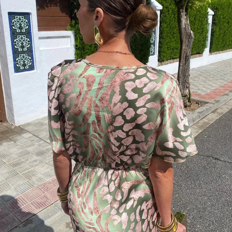 Damen elegantes Cocktailkleid mit V-Ausschnitt für stilvolle Auftritte bei festlichen Anlässen