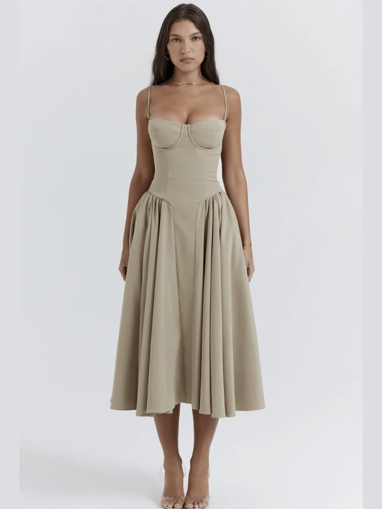 Damen elegantes Sommerkleid mit taillenformendem Schnitt für warme Tage