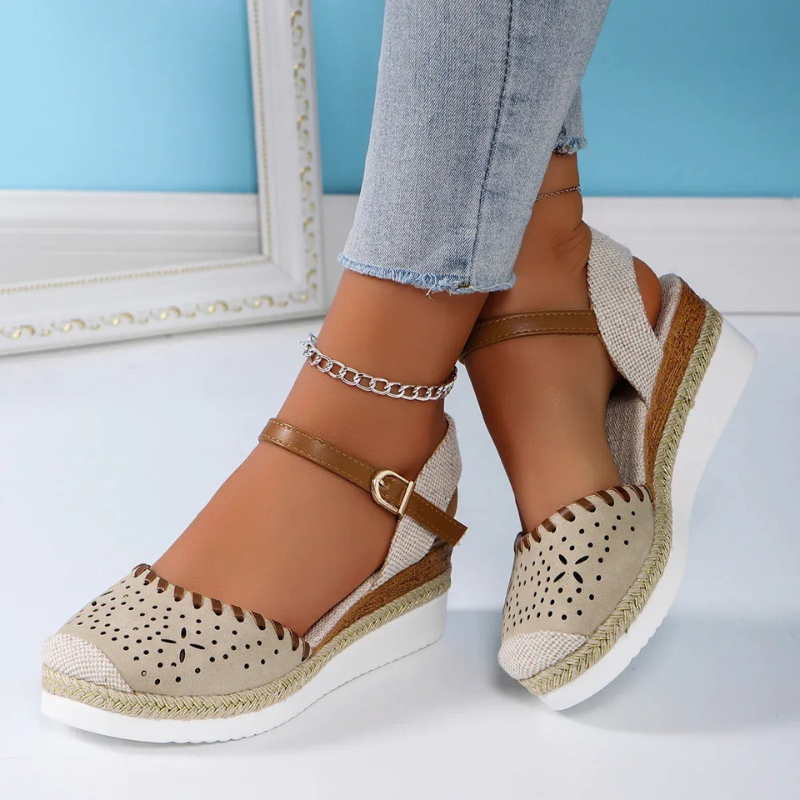 Damen stylische Espadrilles mit Knöchelriemen für einen sommerlichen und modernen Look