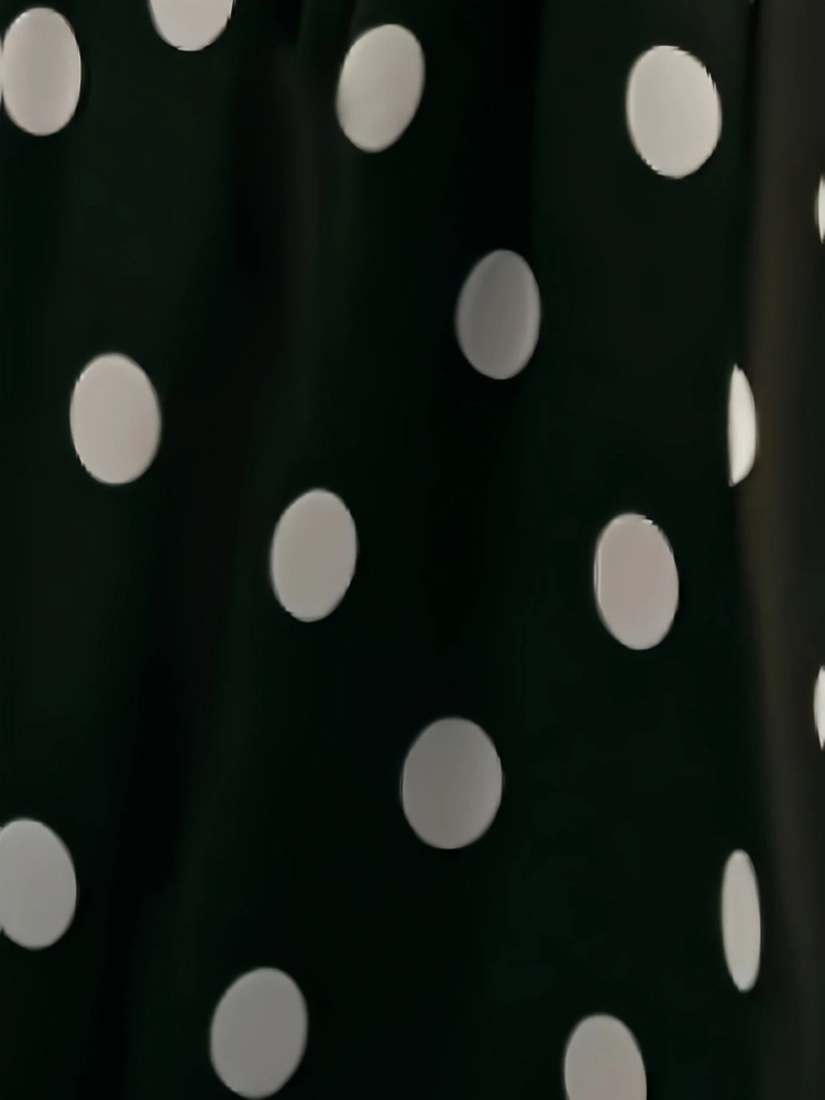 Damen Vintage-Wickelkleid mit Polka-Dots – stilvolles Kleid mit Punktemuster für vielseitige Anlässe
