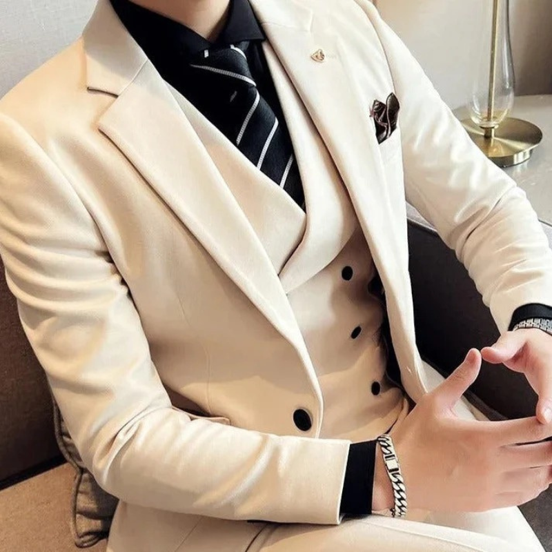 Eleganter 3-teiliger Hochzeitsgast-Anzug für Herren in moderner Passform für festliche Anlässe“