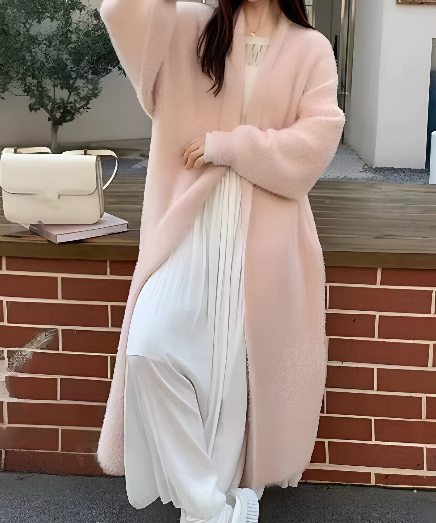 Eleganter Herbstcardigan für Damen, stilvoller Übergangsbegleiter für Alltag und besondere Anlässe