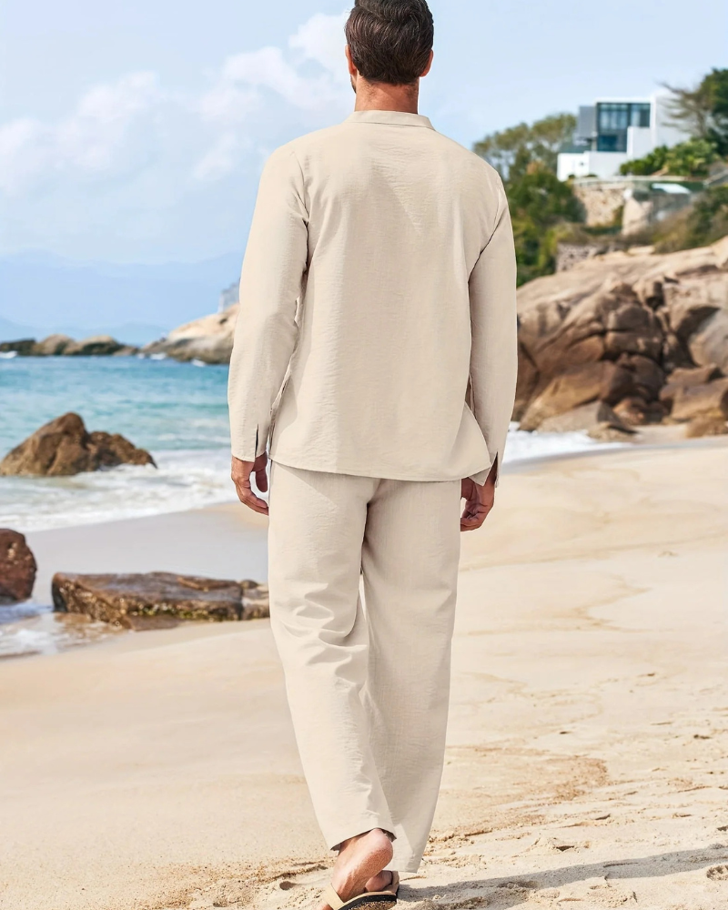 Herren bequemes Sommer-Set mit Oberteil und Hose für warme Tage