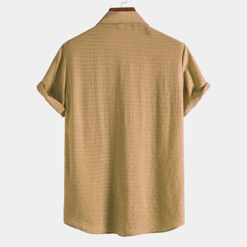 Herren luftiges Sommerhemd in modernem Schnitt für warme Tage und lässige Outfits