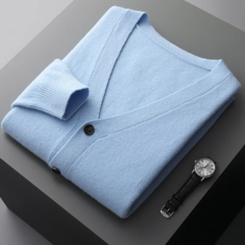 Klassische bequeme Strickjacke für Herren in zeitlosem Design