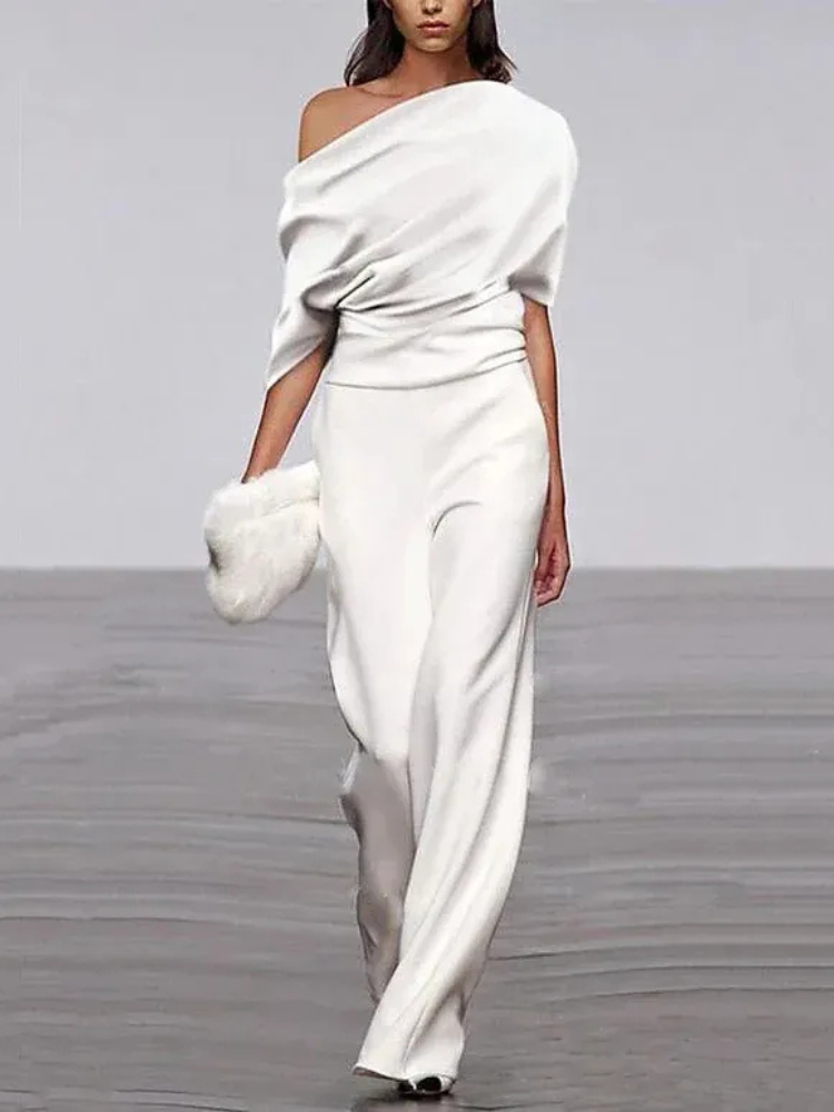 Stilvoller eleganter Overall für Damen mit schmeichelhafter Passform und vielseitigem Design