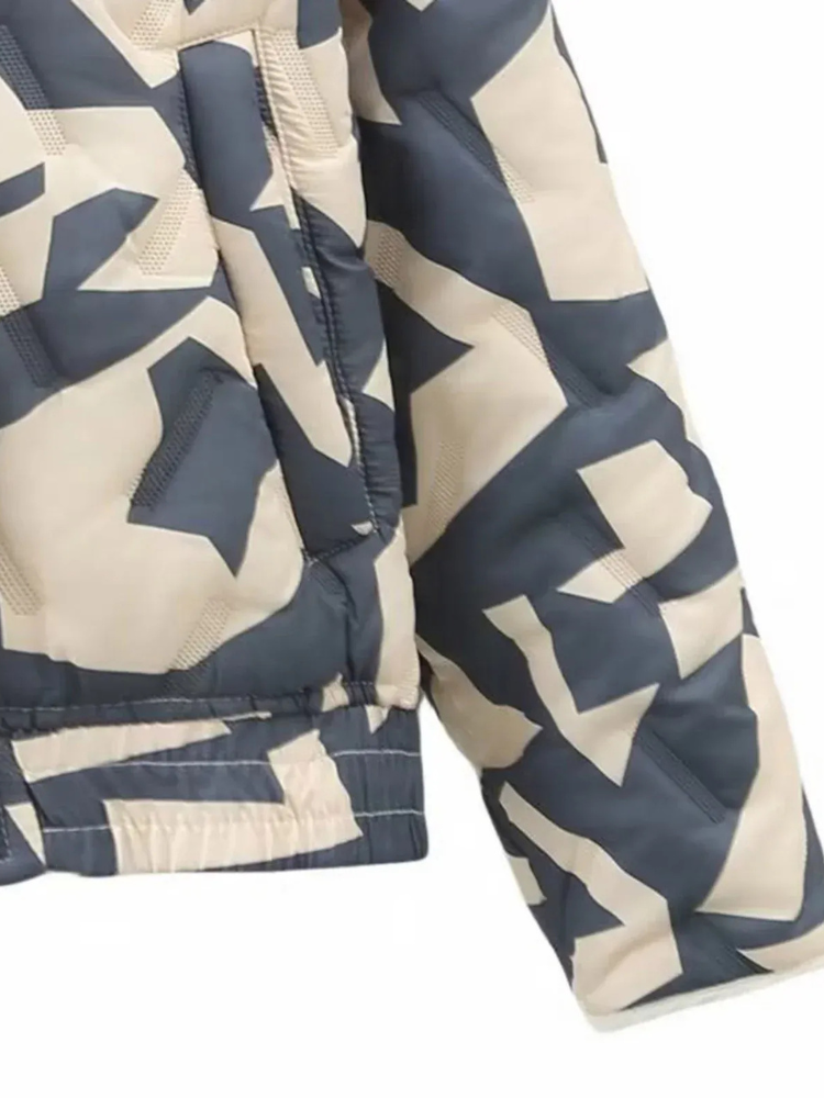 Stylische Steppjacke für Damen, warm und modisch für Alltag und Freizeit.