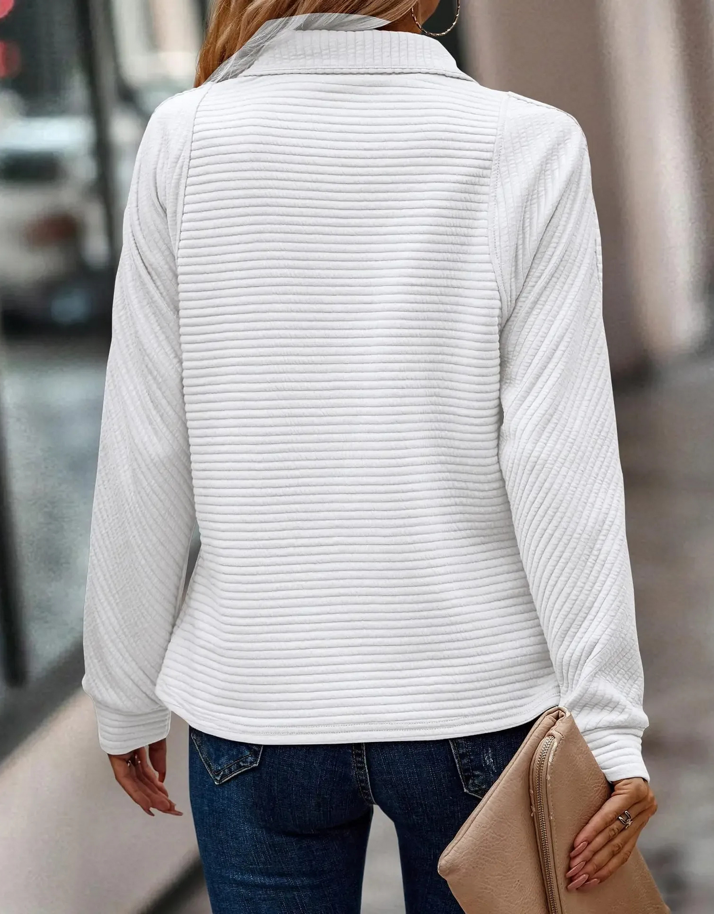 Trendiger Pullover für Damen in modernem Design