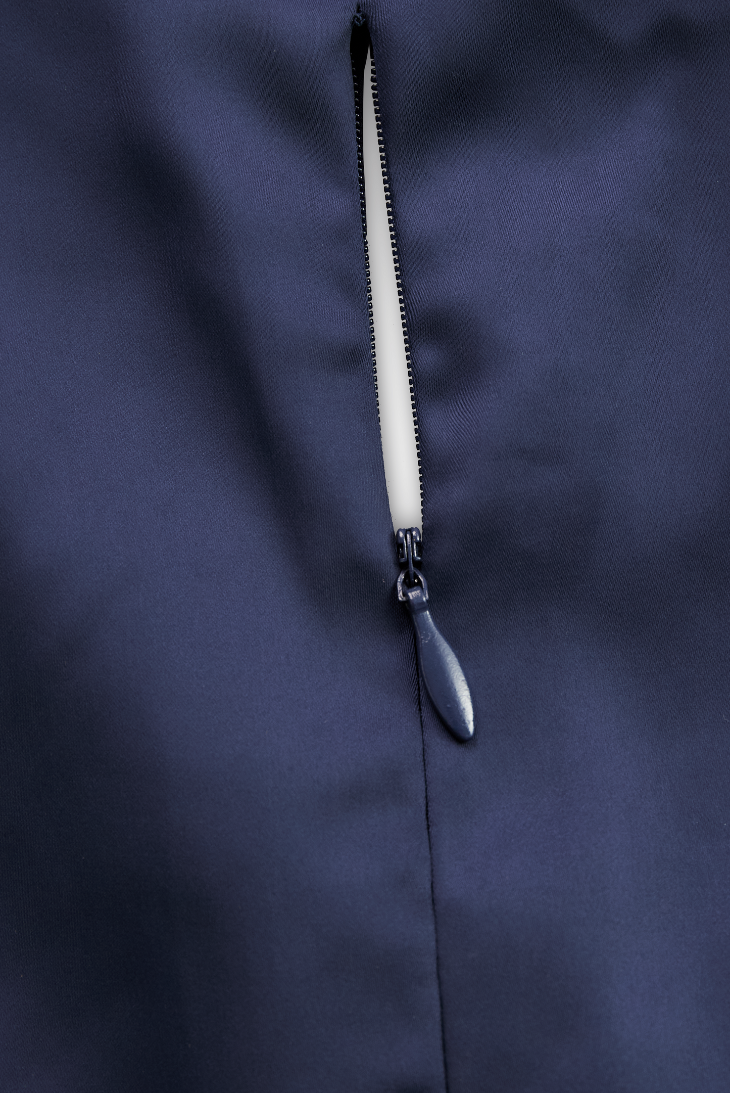Elegantes Langarmkleid mit Schalkragen für Damen | Seraphine