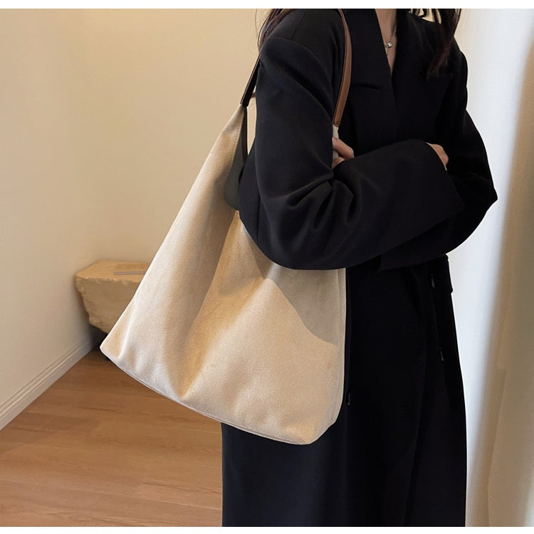 Tasche Mit Eleganter Form Für Damen | Eloria