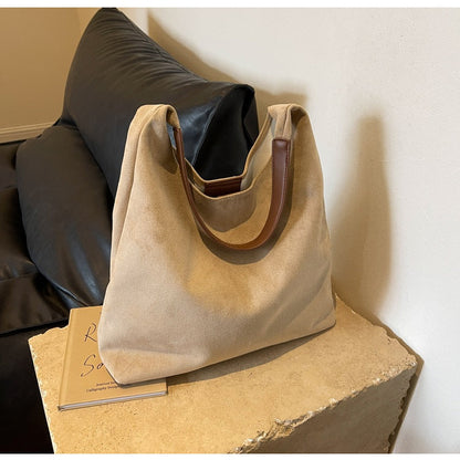 Tasche Mit Eleganter Form Für Damen | Eloria