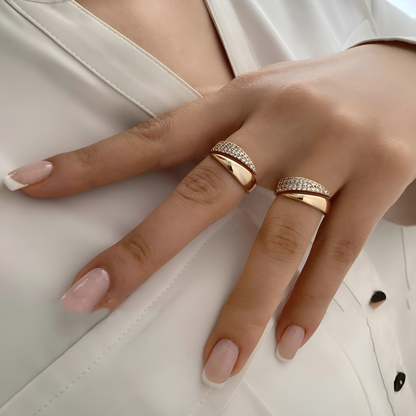 Eleganter Statement-Ring mit klarer Silhouette für Damen | Elowen