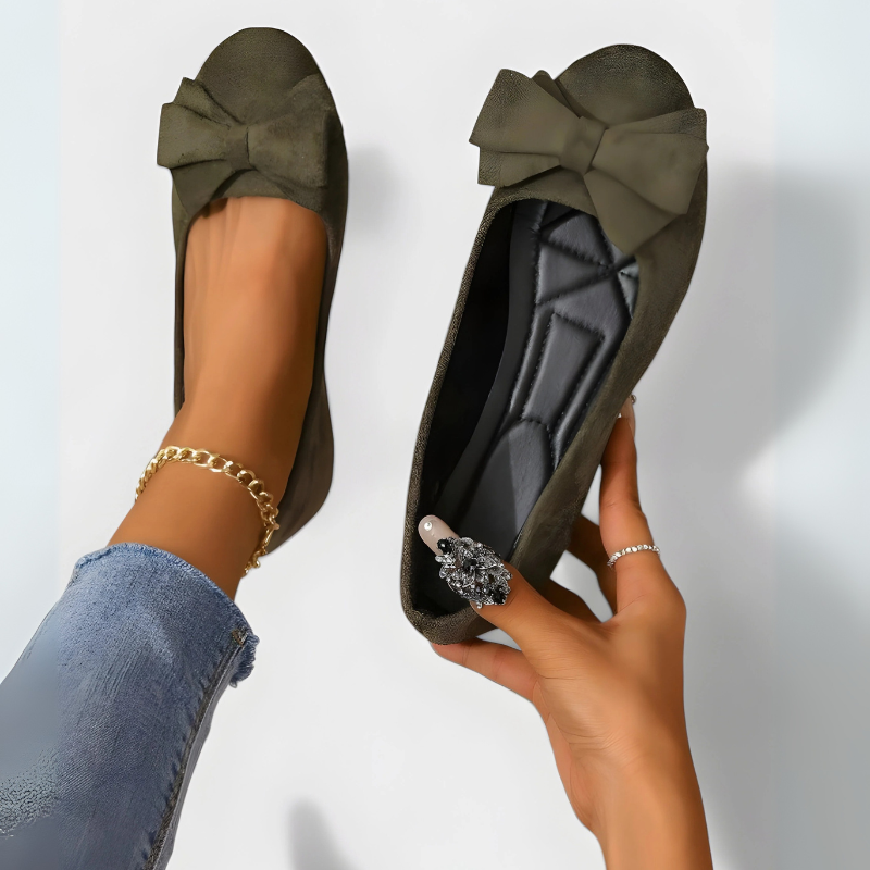 Bequeme flache Schuhe für Damen – ideal für Alltag, Freizeit und längere Strecken
