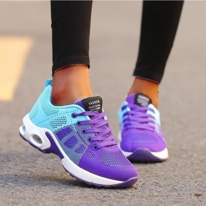 Bequeme Sportschuhe für Damen in modernem Design, ideal für schmerzfreies Gehen, Sport und Alltag.