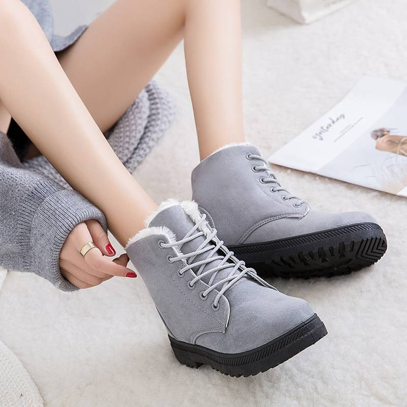 Bequeme weiche Damenstiefel, ideal für Alltag und Spaziergänge, mit stilvollem Design und sicherem Halt