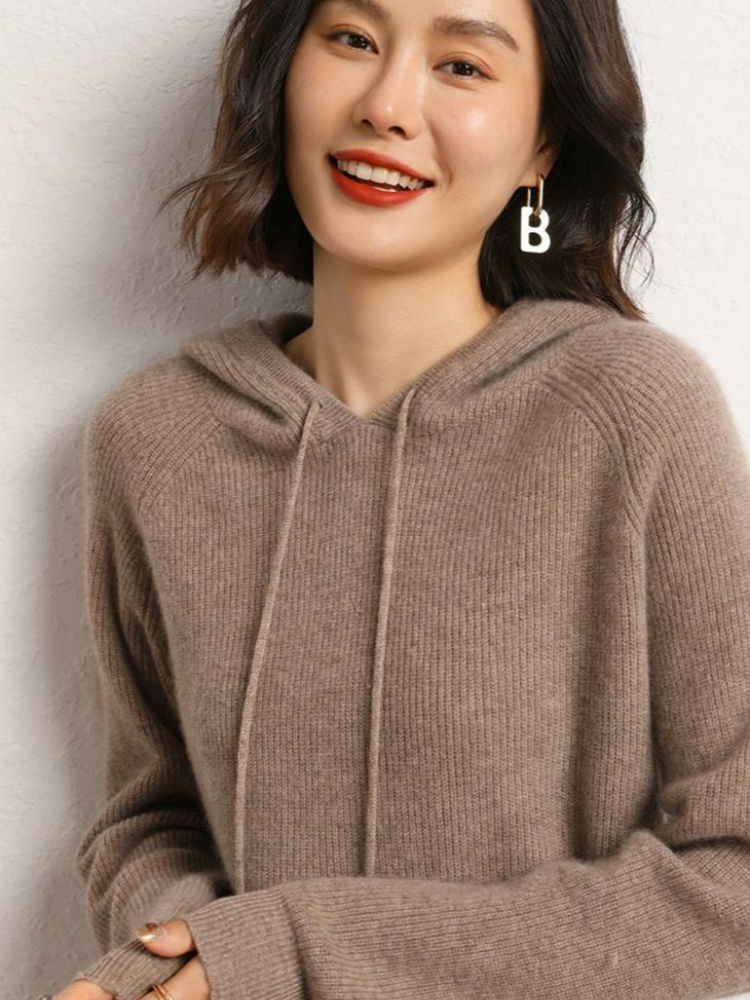 Damen Casual weicher Kapuzenpulli in warmer Ausführung, ideal für Freizeit und kühle Tage.