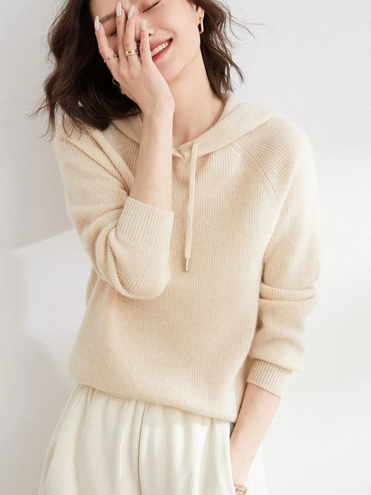 Damen Casual weicher Kapuzenpulli in warmer Ausführung, ideal für Freizeit und kühle Tage.