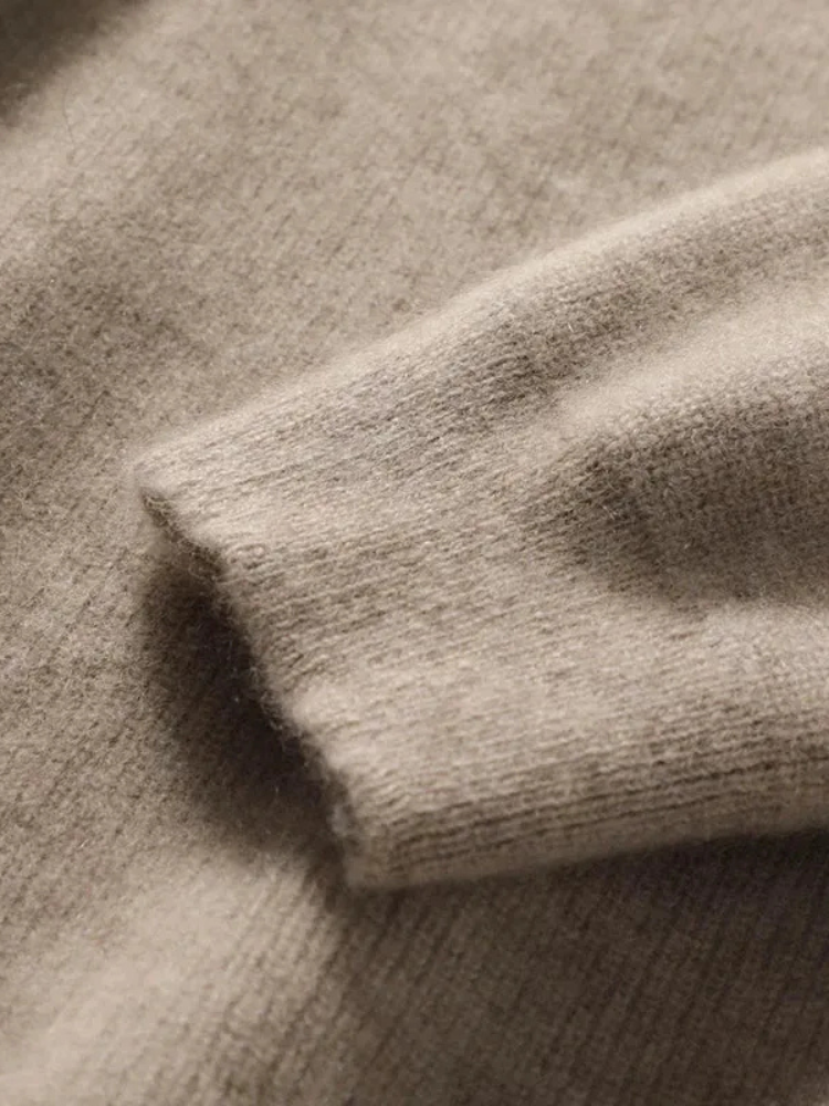 Damen Casual weicher Kapuzenpulli in warmer Ausführung, ideal für Freizeit und kühle Tage.