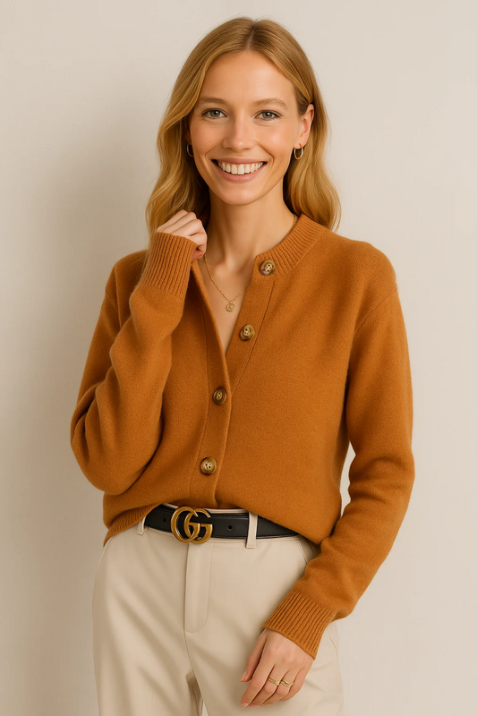 Damen anspruchsvoller gemütlicher Cardigan in warmer Ausführung, ideal für kühle Tage.