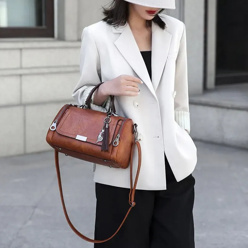 Damen elegante Vintage-Handtasche mit klassischem Design für stilvolle Auftritte.

