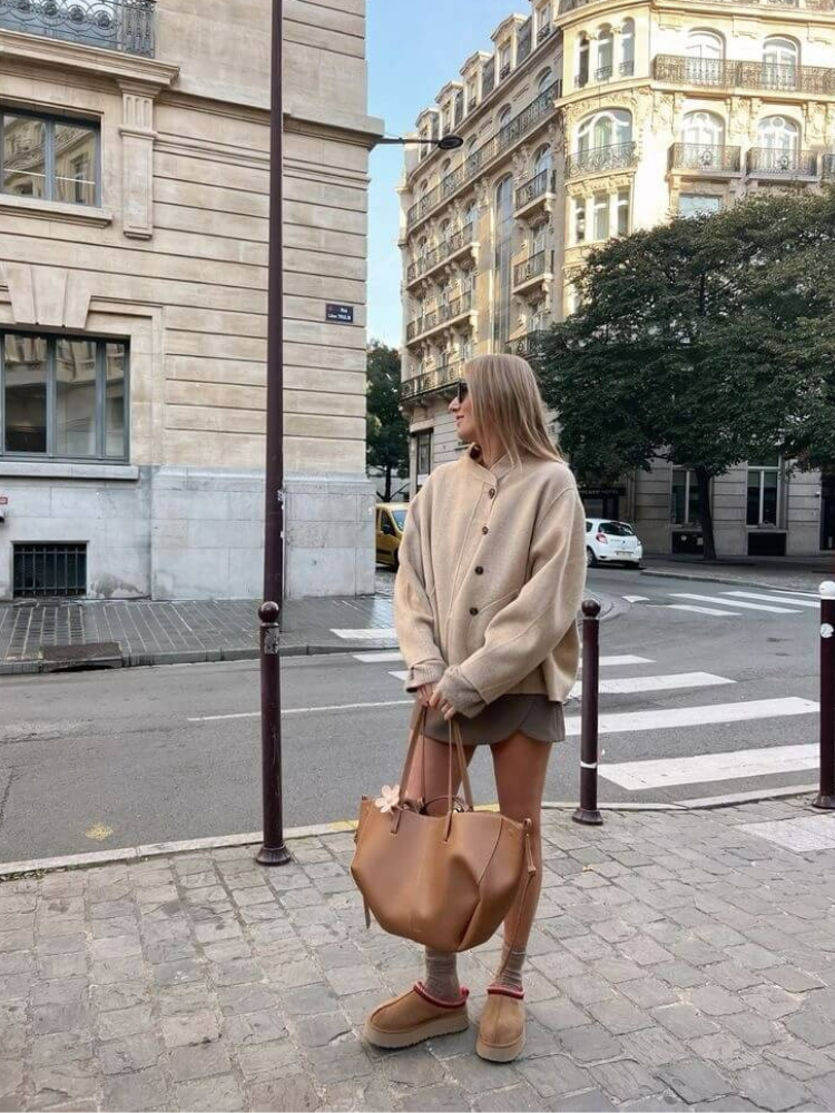 Damen Elegante Vintage Umhängetasche in klassischem Stil als stilvolles Accessoire.