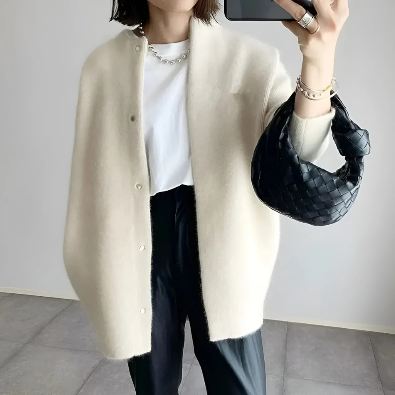 Damen eleganter Herbst-Cardigan im Strickdesign für stilvolle Übergangslooks