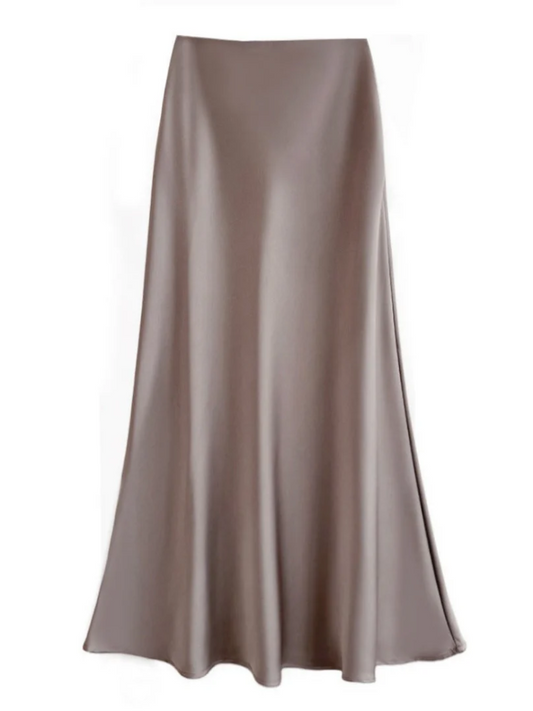 Damen eleganter Maxirock in langer, ausgestellter Form für stilvolle Outfits.