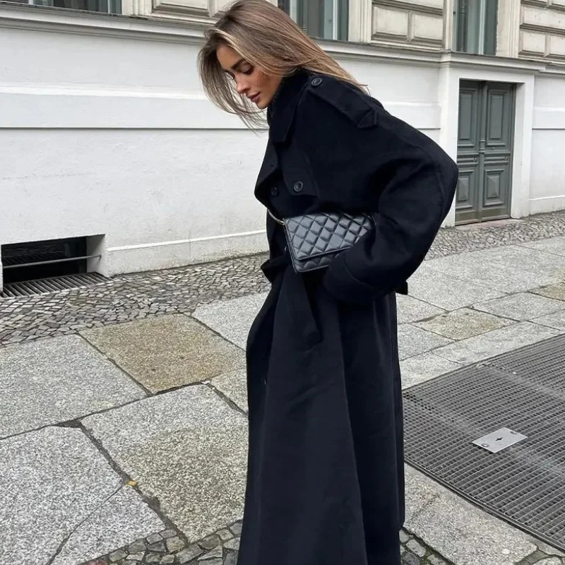 Damen eleganter schwarzer Vintage-Mantel im zeitlosen Design für stilvolle Auftritte