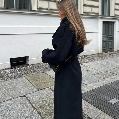 Damen eleganter schwarzer Vintage-Mantel im zeitlosen Design für stilvolle Auftritte