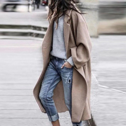 Damen eleganter Wintermantel mit klassischem Schnitt, stilvoll und warm für kalte Tage.