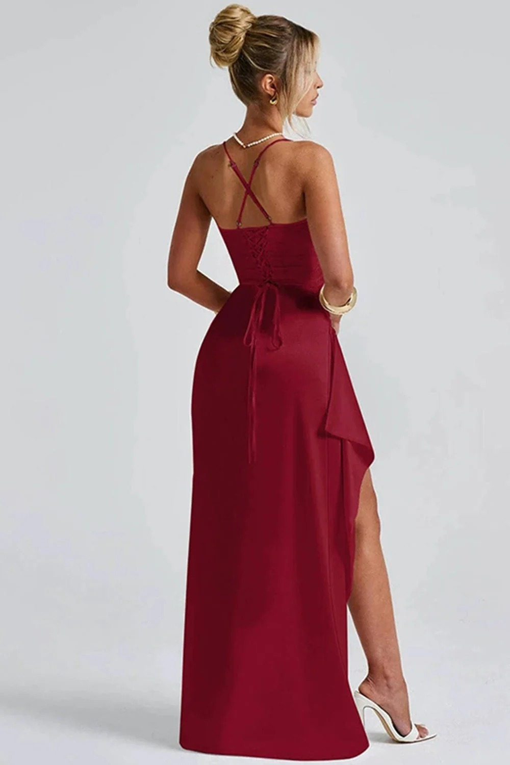Damen elegantes Kleid für Hochzeitsgäste mit Schlitz, stilvoll und festlich für besondere Anlässe.

