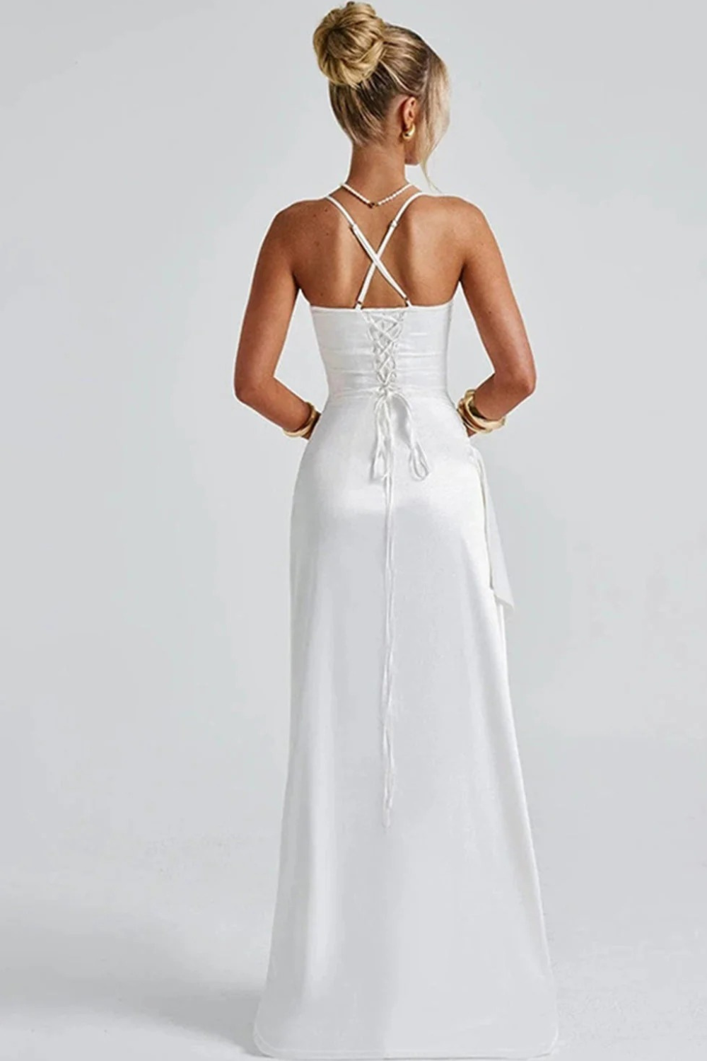 Damen elegantes Kleid für Hochzeitsgäste mit Schlitz, stilvoll und festlich für besondere Anlässe.

