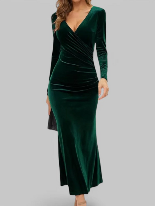 Damen elegantes langes Abendkleid für besondere Anlässe mit stilvollem, fließendem Design.