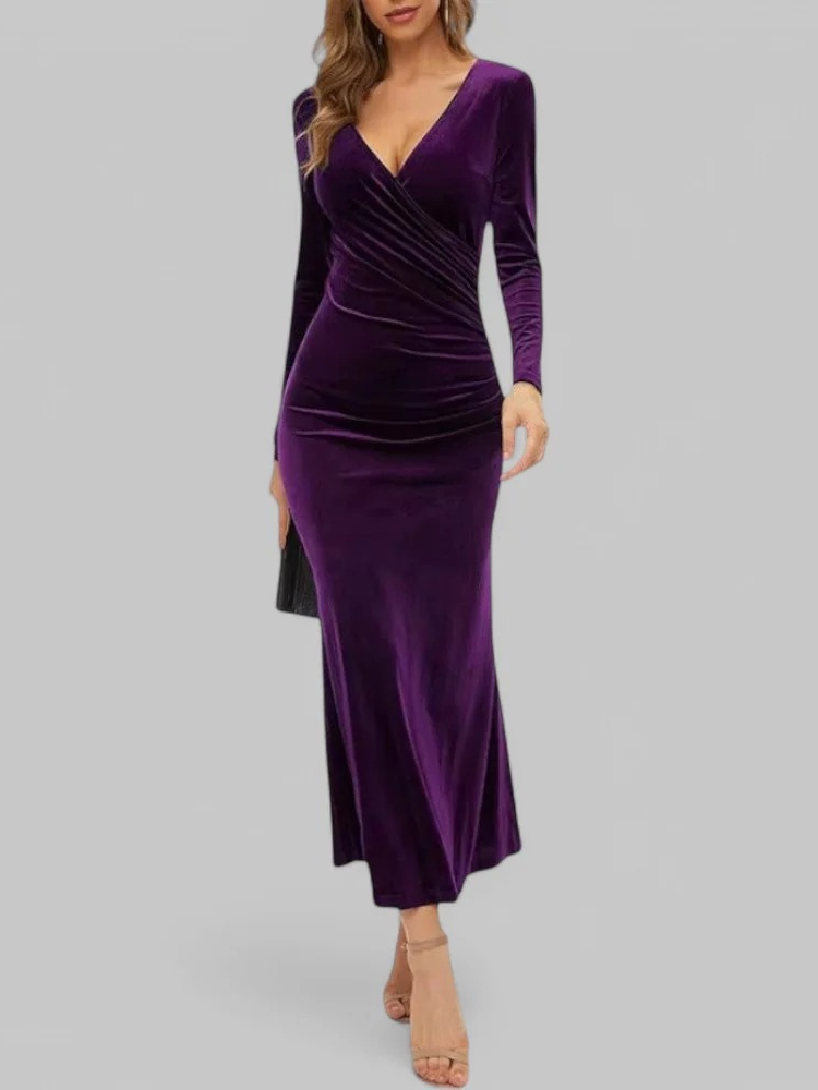 Damen elegantes langes Abendkleid für besondere Anlässe mit stilvollem, fließendem Design.