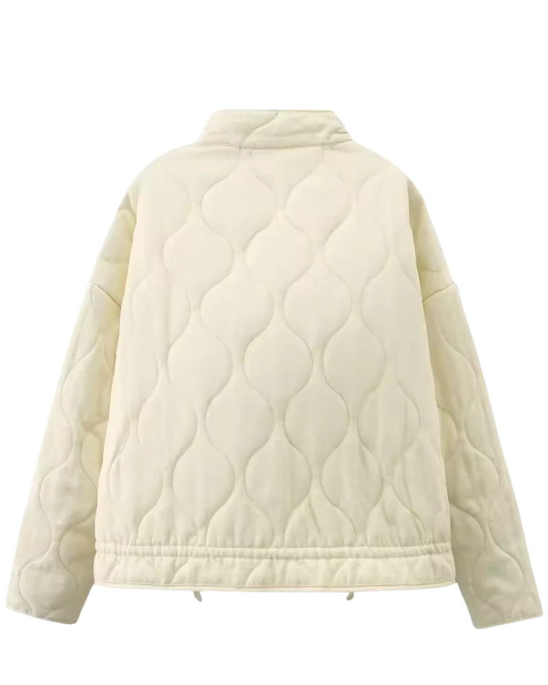 Damen Freizeit Steppjacke in modernem Stil, ideal für Alltag und Freizeit.