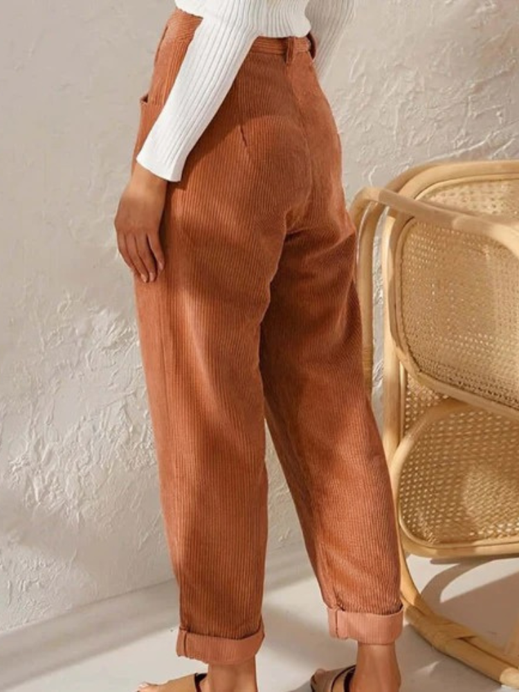 Damen klassische Cordhose mit bequemem Schnitt für Alltag und Freizeit