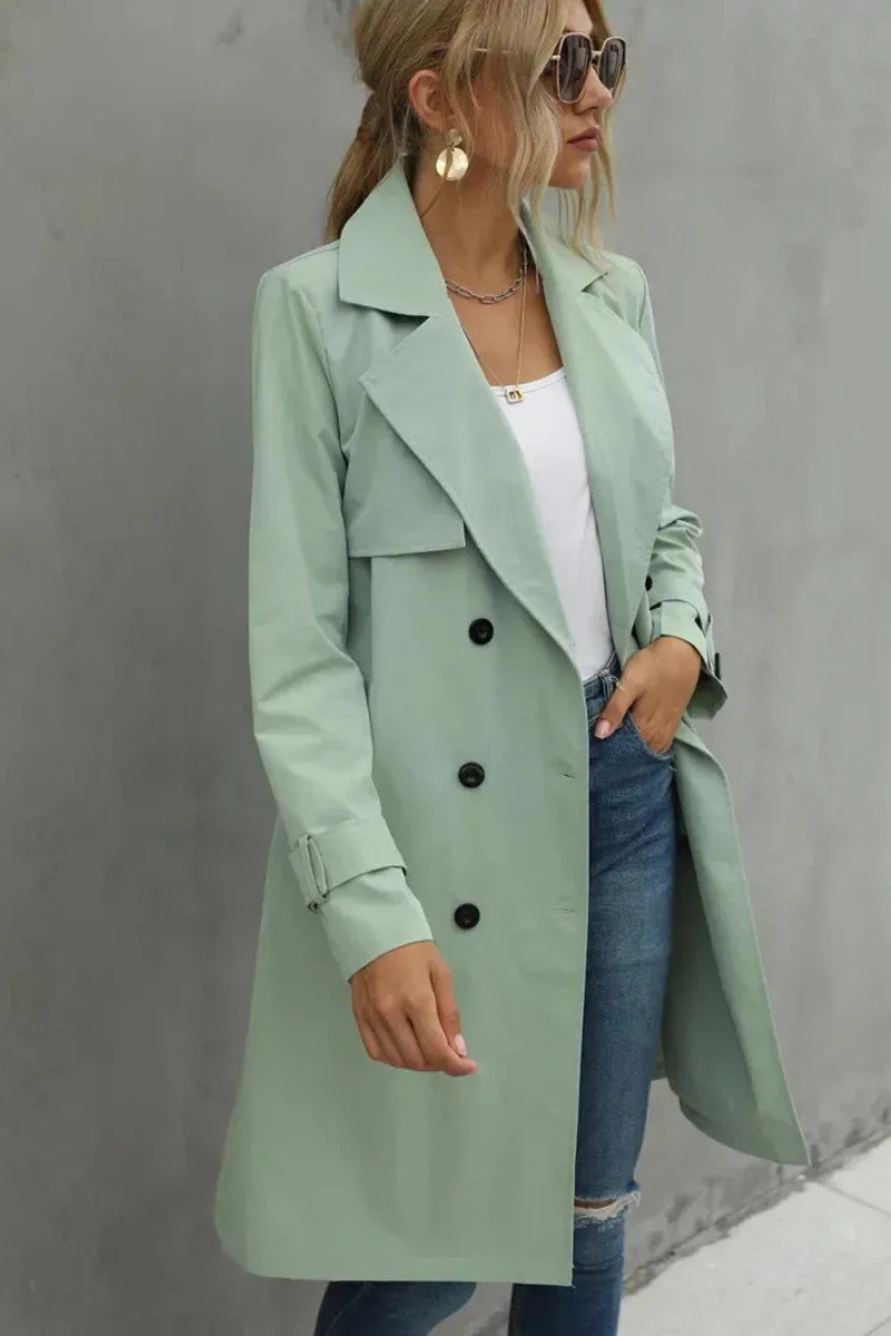 Damen klassischer zweireihiger Trenchcoat, eleganter Mantel für Alltag und besondere Anlässe.