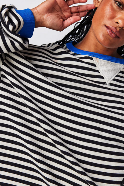 Damen lässiger gestreifter Pullover im modernen Design