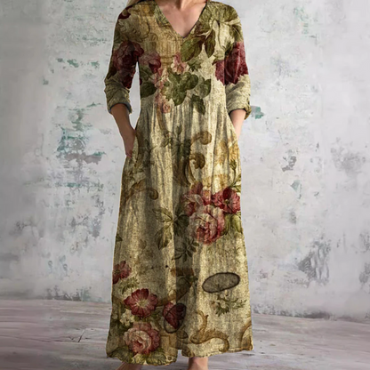 Damen Sommerkleid mit floralen Mustern und langen Ärmeln im Freien getragen