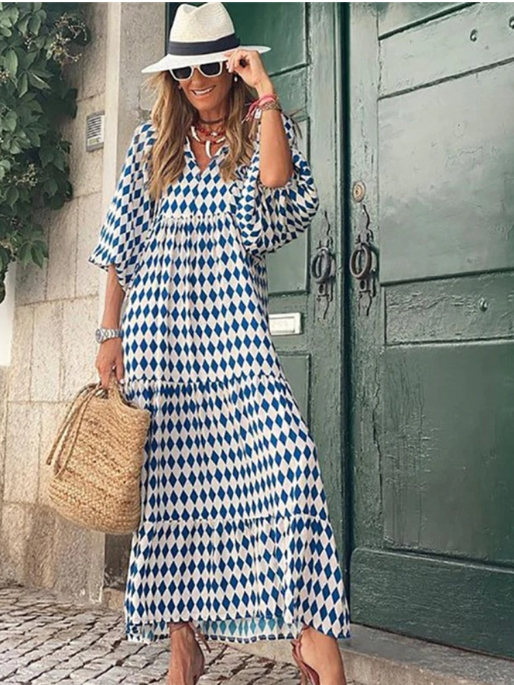 Damen lockeres luftiges Sommerkleid für warme Tage in lässigem, leichten Schnitt.

