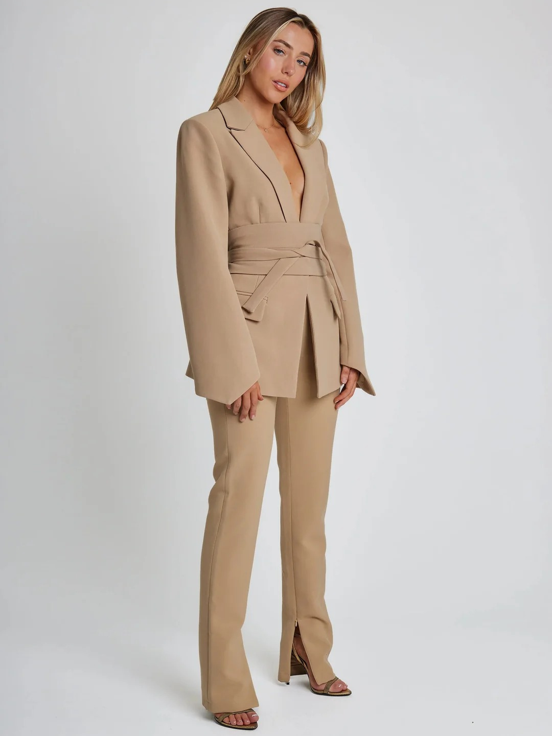 Damen moderner modischer Blazer in elegantem Design
