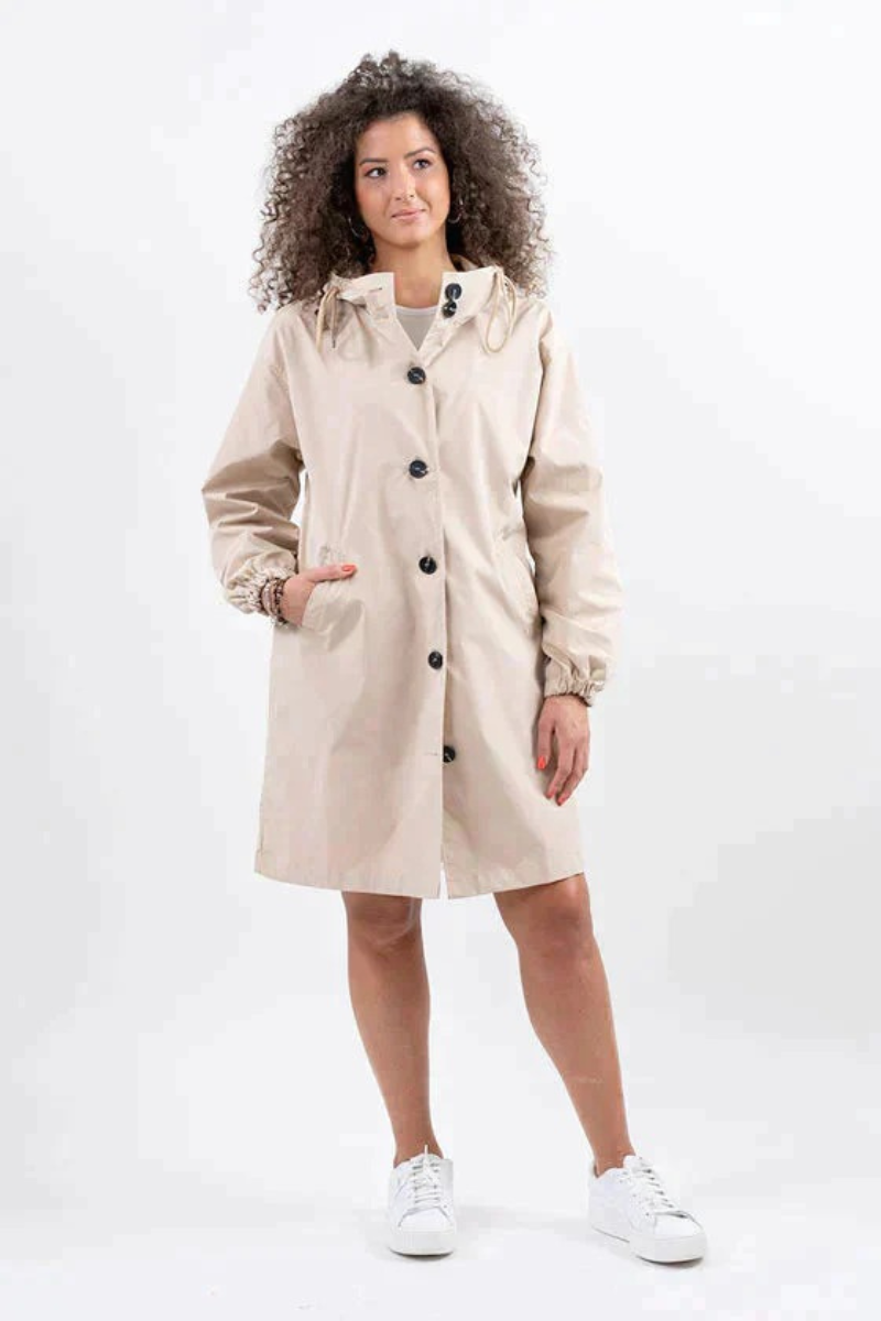 Damen Outdoor-Regenjacke wasserdicht mit Kapuze für zuverlässigen Schutz bei jedem Wetter