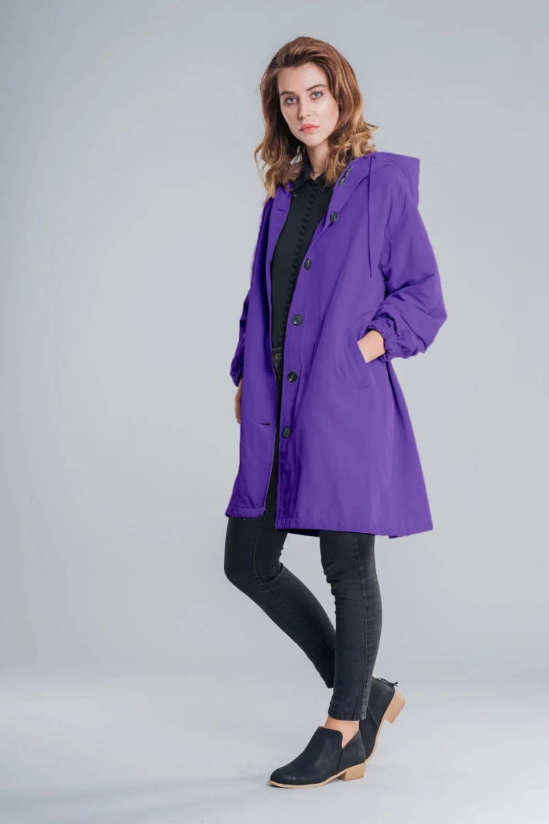 Damen Outdoor-Regenjacke wasserdicht mit Kapuze für zuverlässigen Schutz bei jedem Wetter