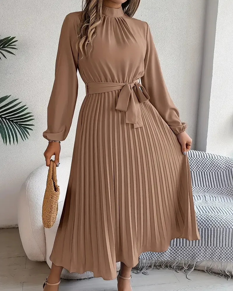 Damen plissiertes Kleid mit langen Ärmeln für Alltag und besondere Anlässe.