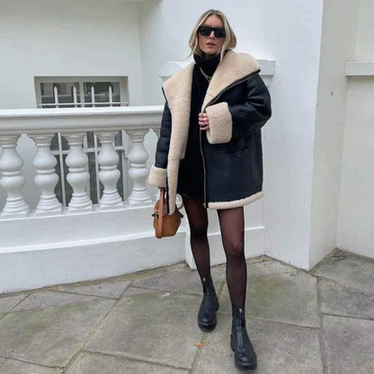 Damen schwarze stilvolle Jacke in elegantem und modernem Design