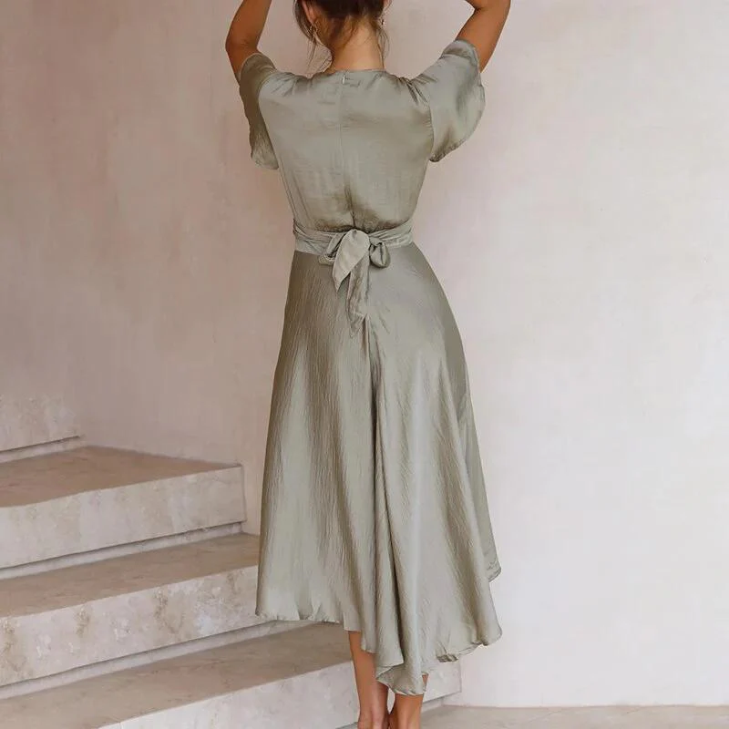 Damen stylisches luftiges Sommerkleid mit lockerem Schnitt für warme Tage