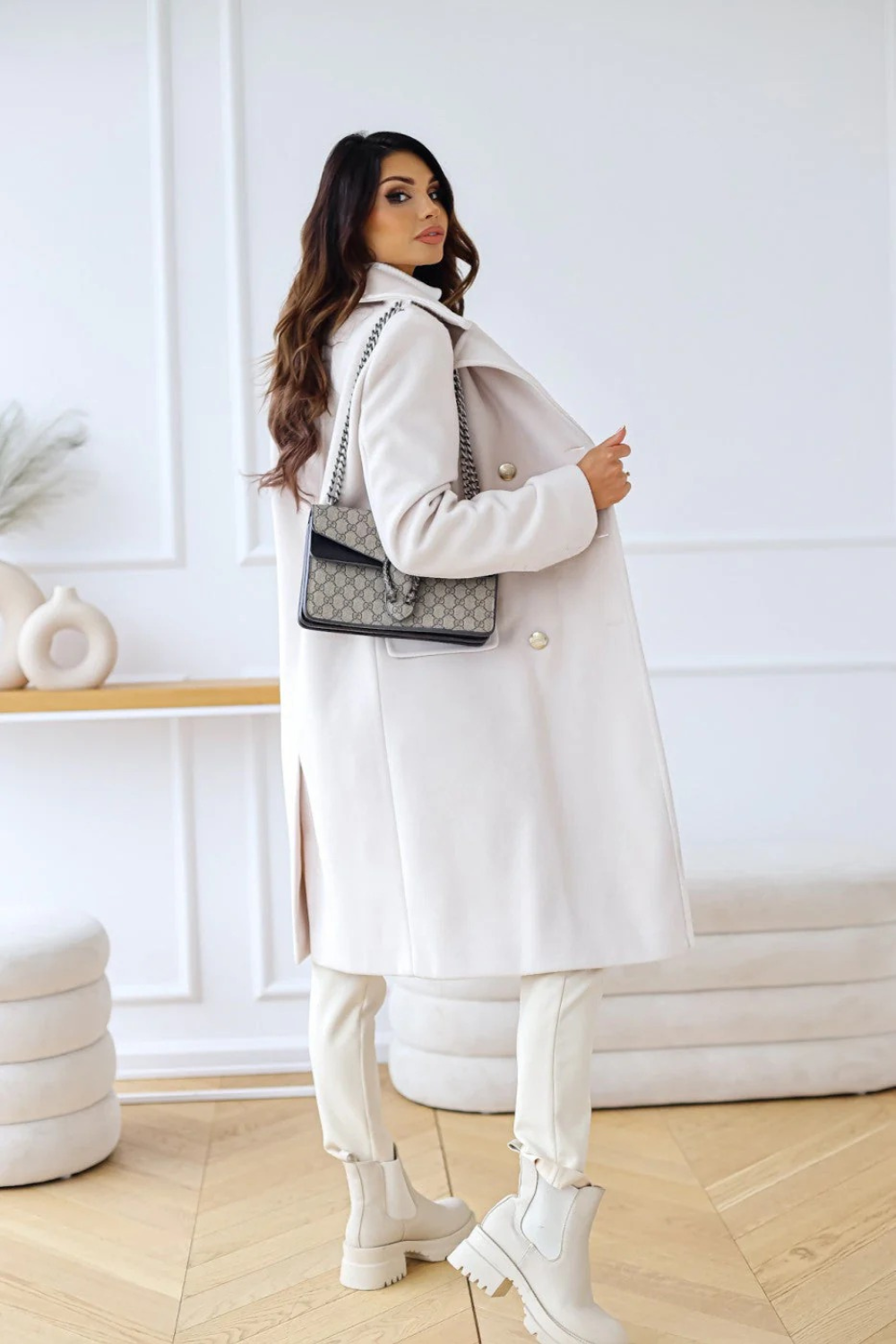 Damen stilvoller Doppelreiher-Mantel mit klassischem Design und eleganter Ausstrahlung