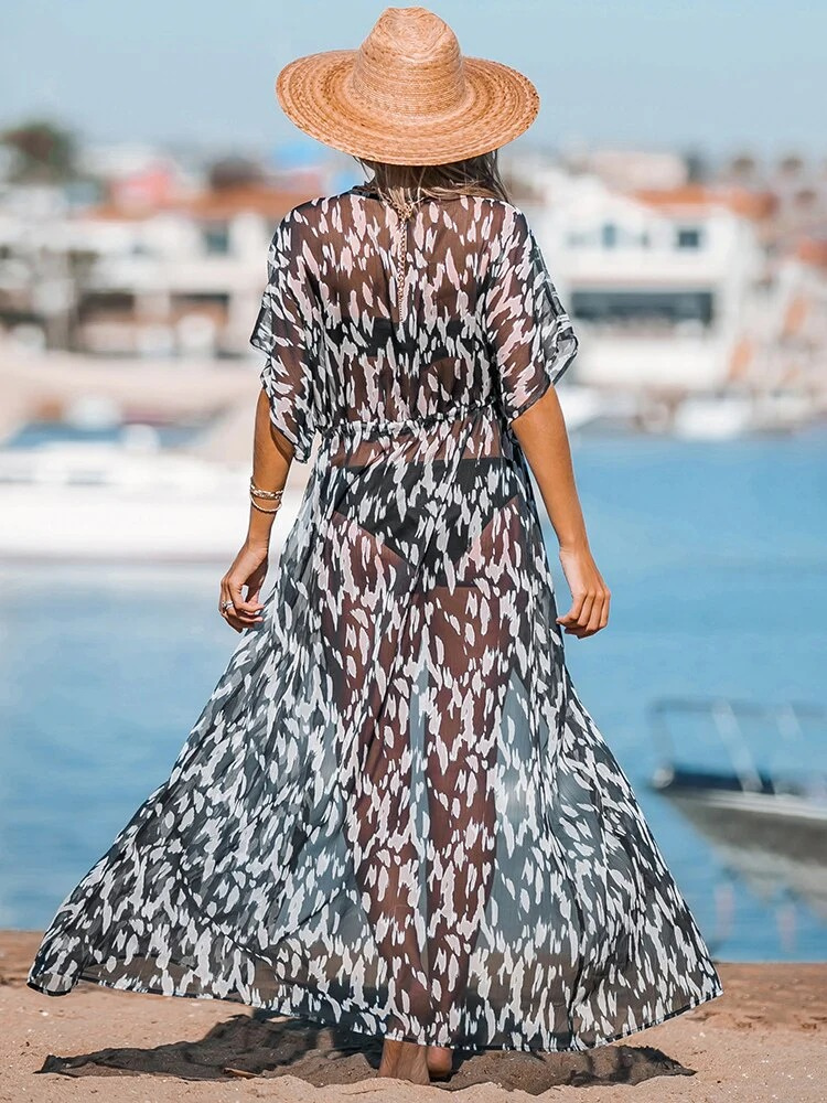 Damen Strandkleid zum Überziehen, ideal für Strand und Freizeit.