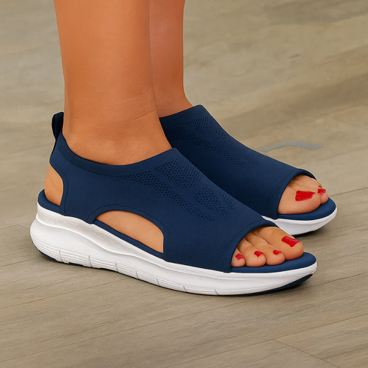 Damen stützende Walkingsandalen in sportlichem Design, ideal für aktive Tage und vielseitige Unternehmungen.

